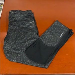 Nike Cropped Dri-Fit Leggings